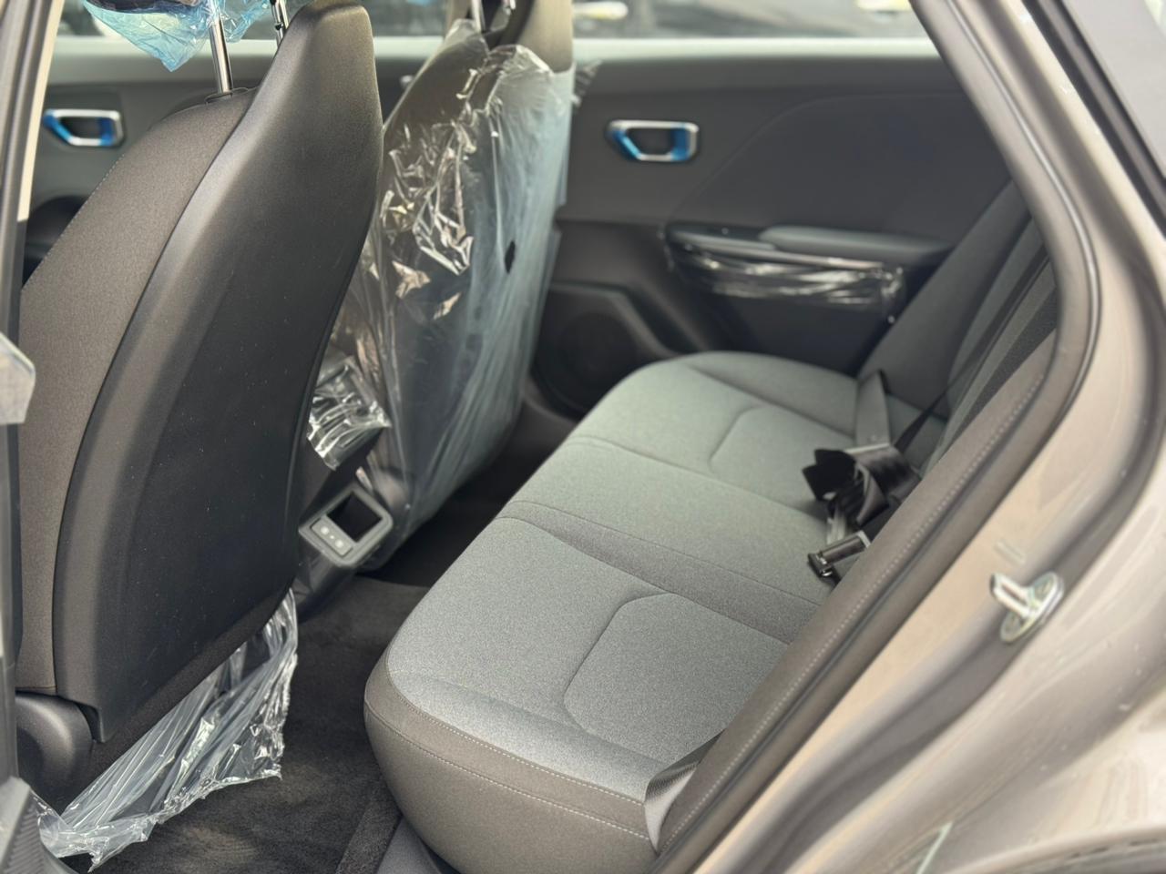 Kia K4 LX 1.6 - Exterior Photos 11