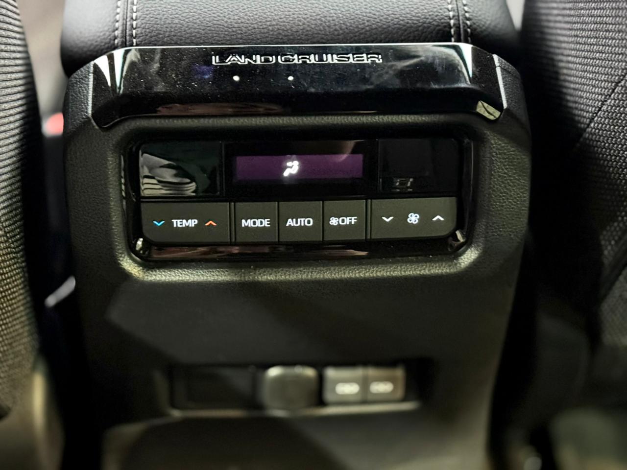 تويوتا برادو TX-2 2026 - صور داخلية 12