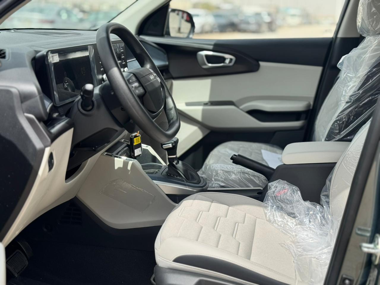 كيا كارينز LX1 2026 - صور داخلية 12