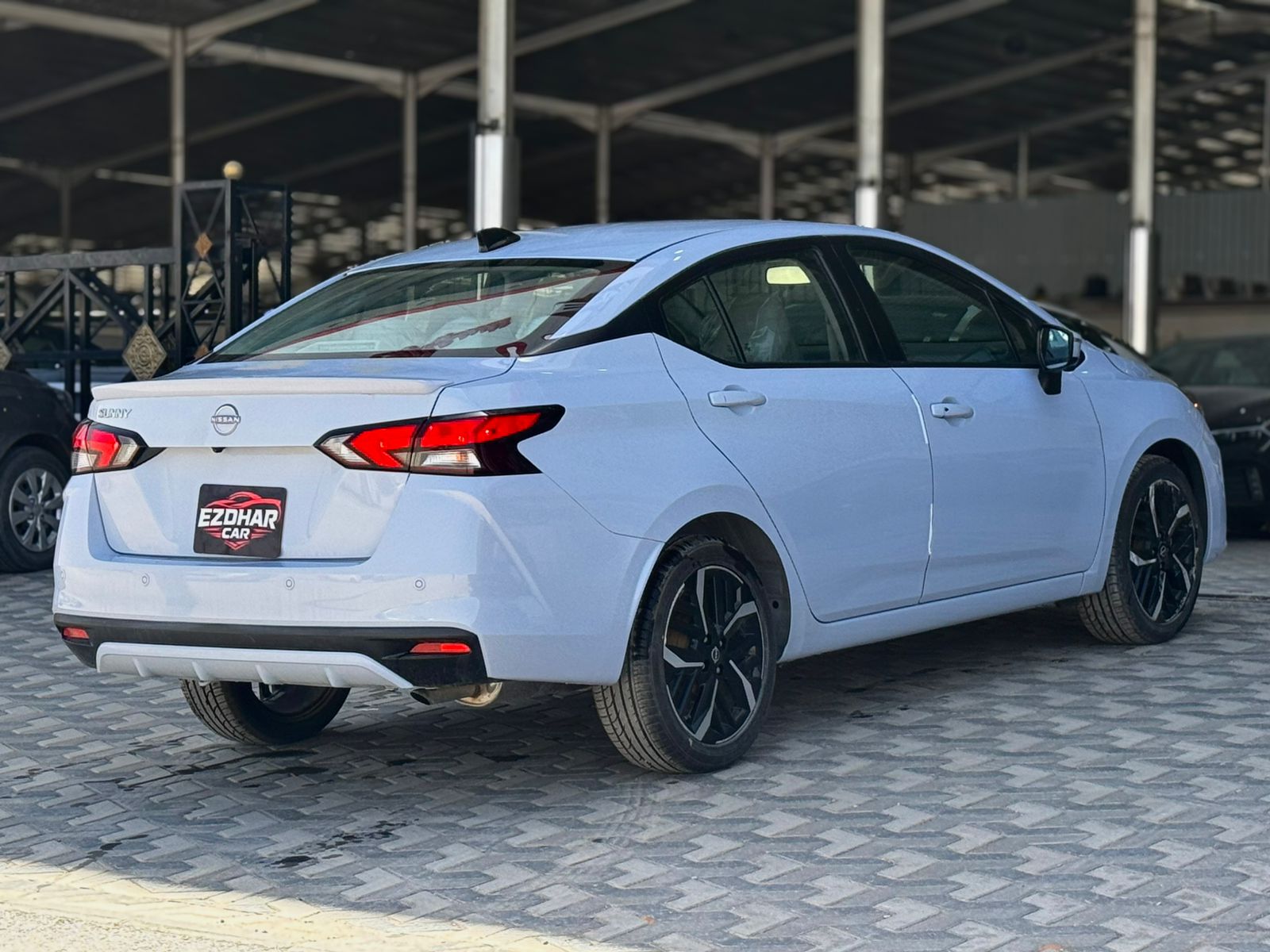 نيسان صني S - 3