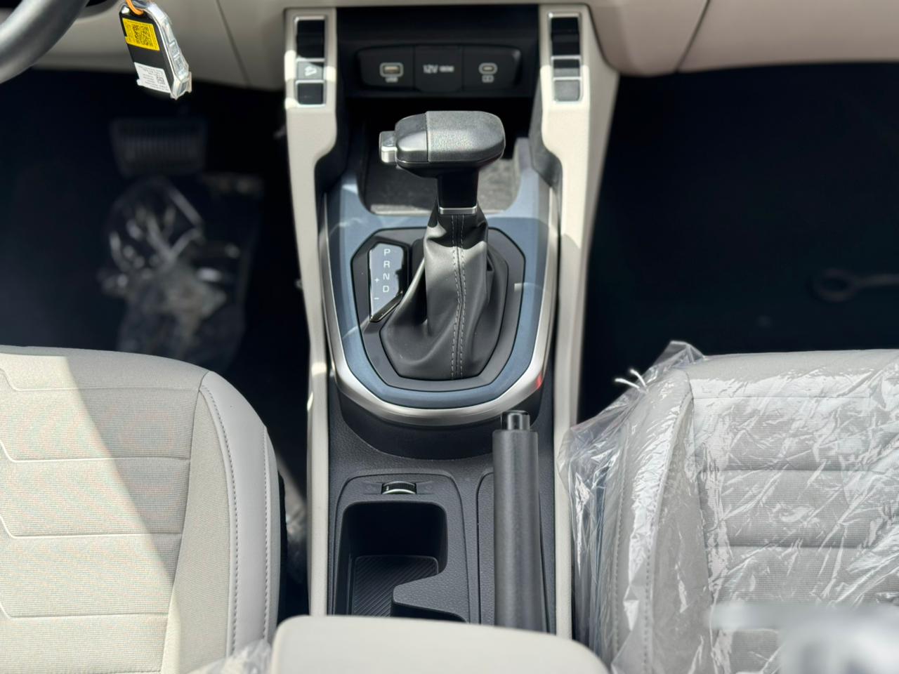 كيا كارينز LX1 2026 - صور داخلية 5