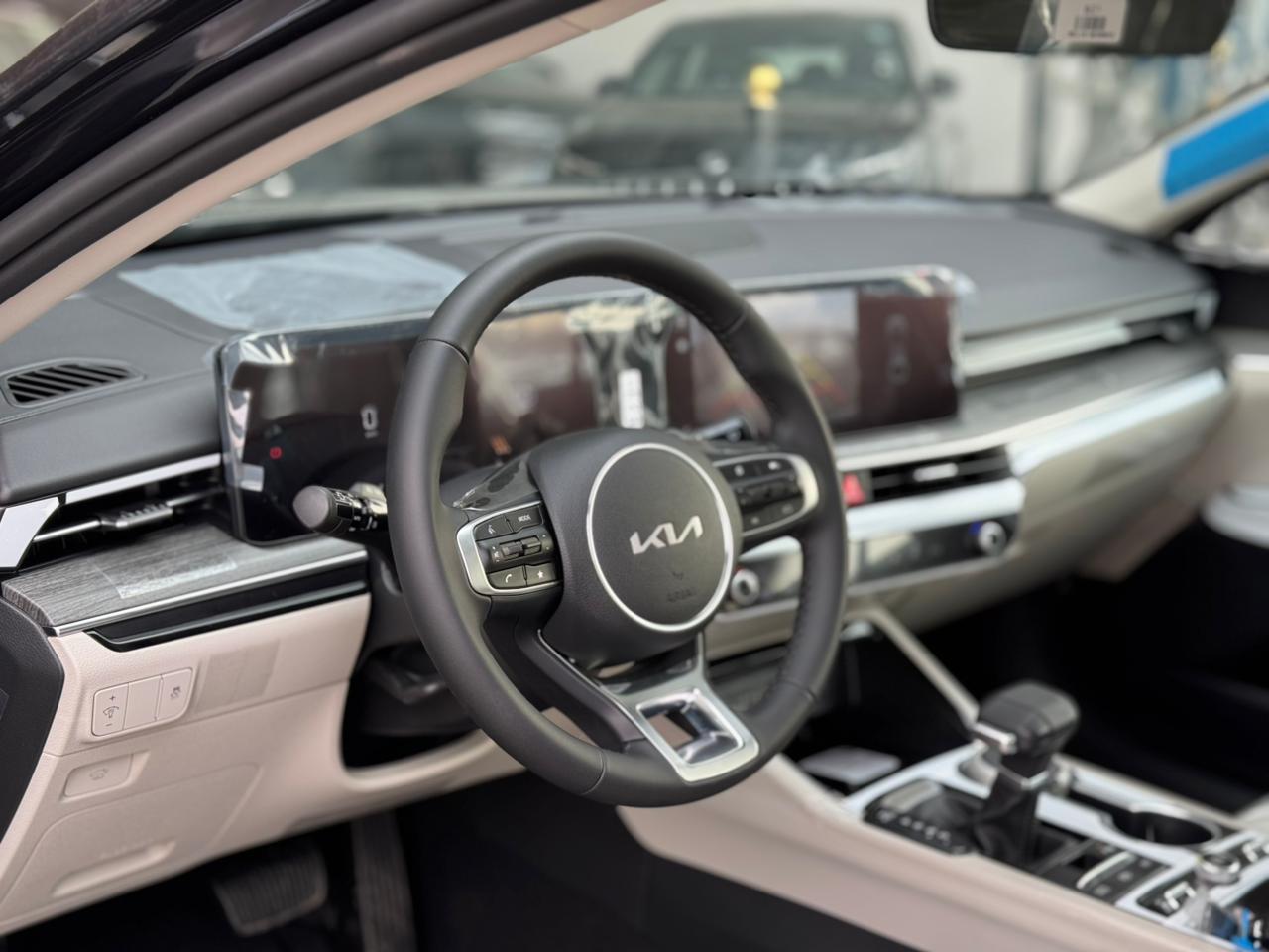كيا K5 LX 2.5 - 8