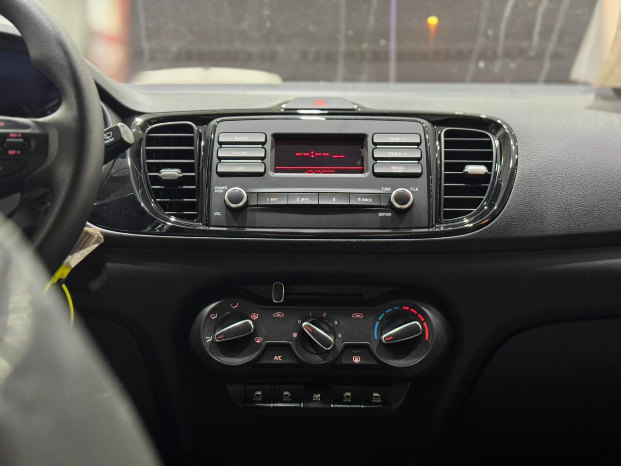 كيا بيجاس LX - 9