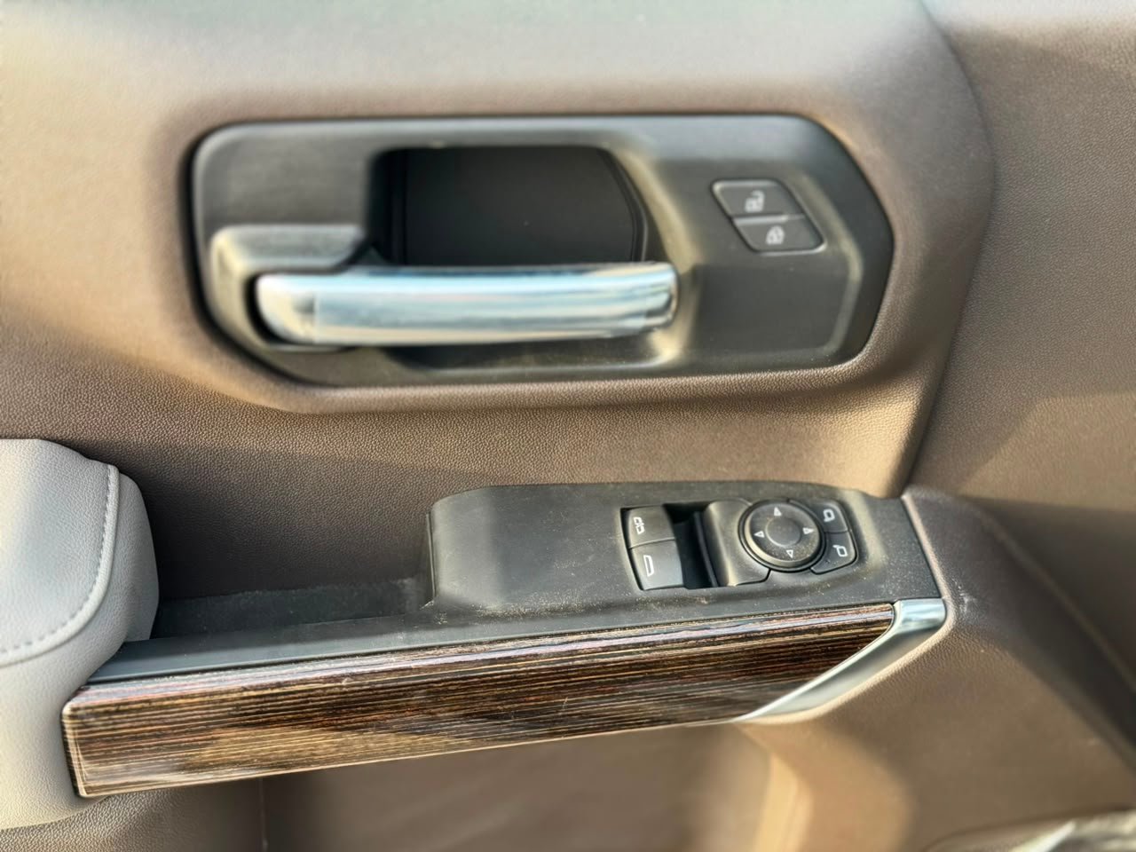 2026 GMC Sierra 1500 Elevation - Interior Photos 4