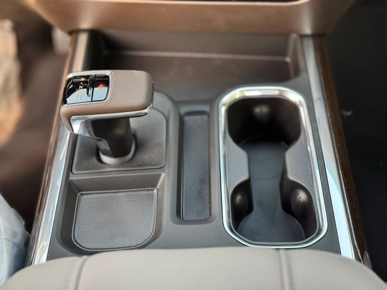 2026 GMC Sierra 1500 Elevation - Interior Photos 8